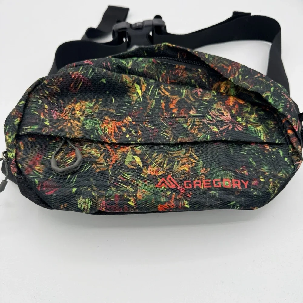 Gregory Waist Fanny Pack Floral Print Hiking Travel Crossbody Bag Obsidian Black